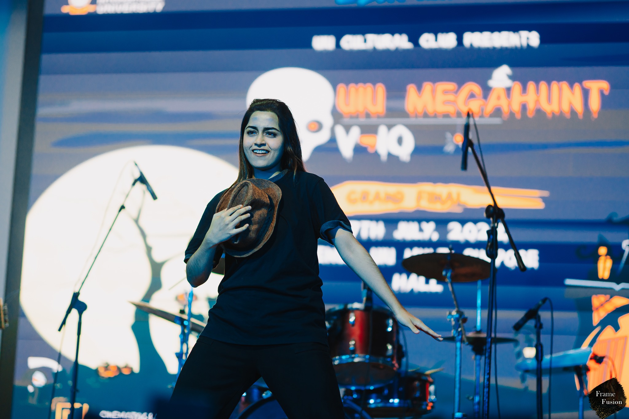 MegaHunt Stage Performance 2